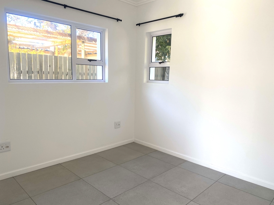 To Let 2 Bedroom Property for Rent in Knysna Central Western Cape